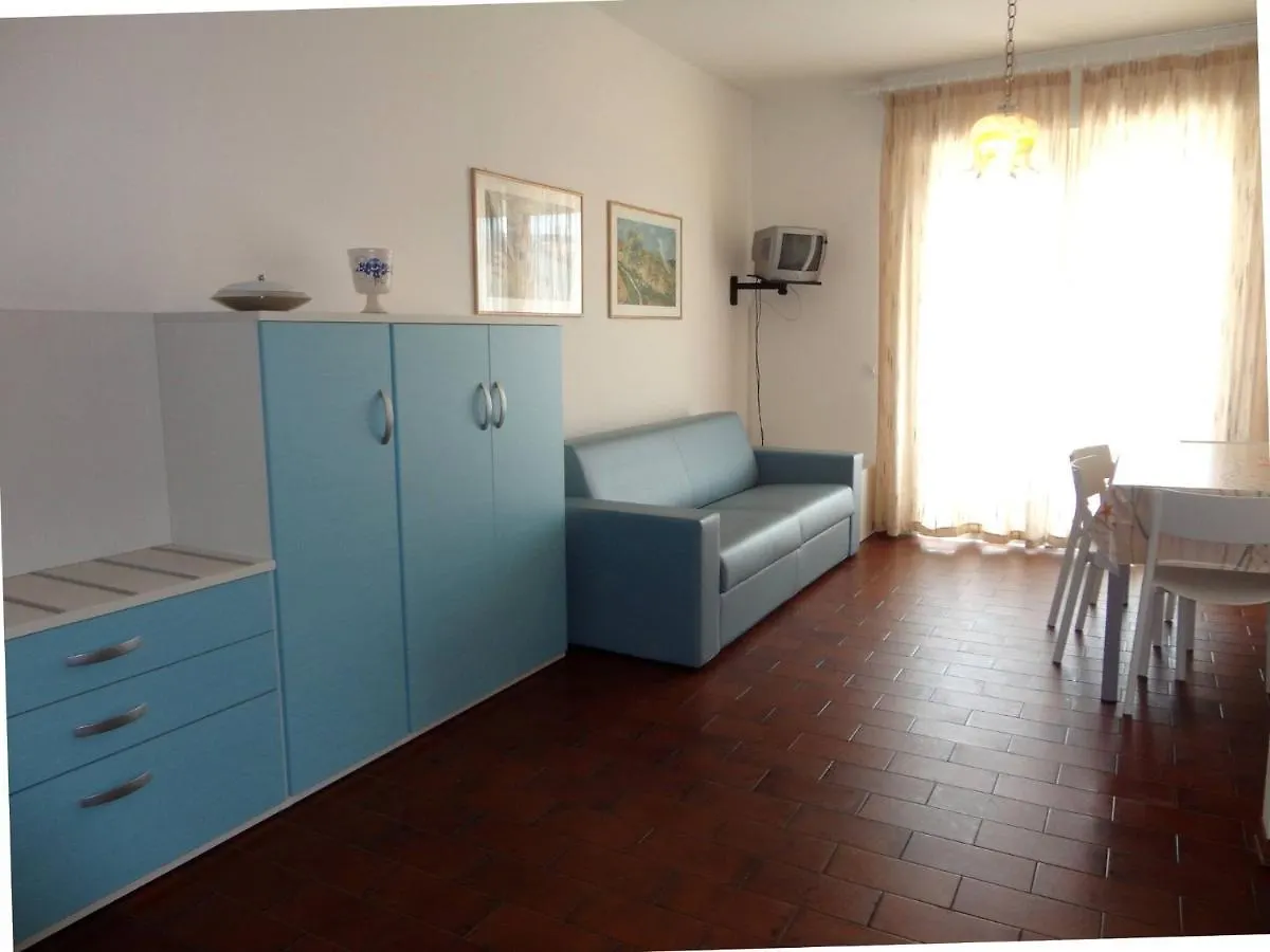 פורטו סנטה מרגריטה די קאורלה Nice Flat By The Beach With Swimming Pool-Beahost פורטו סנטה מרגריטה די קאורלה